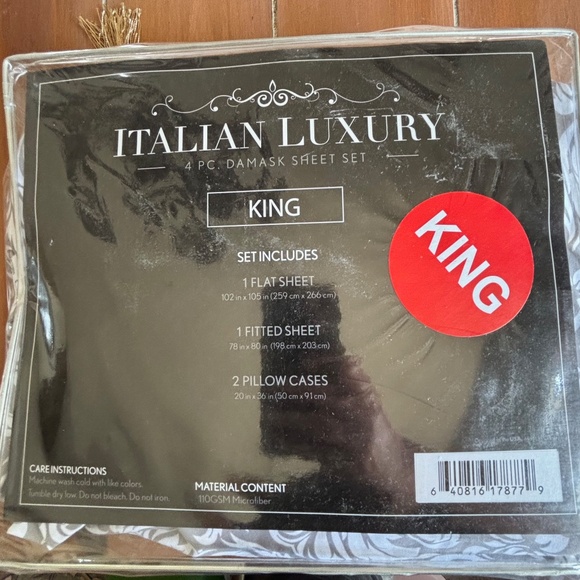 King Fitted Sheet only in Gray & White Damask - NWT/NIP - Picture 2 of 5